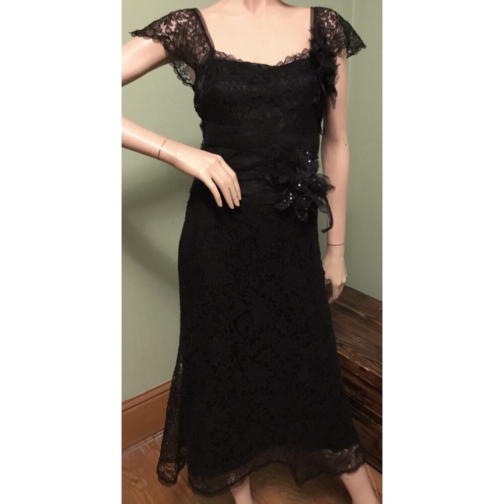 Vintage 1940s Black Floral Lace Silk Lined DRESS w/Applied Flowers w/Rhinestones